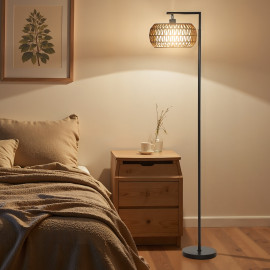 Lampadaire Vortan ambiance bohème métal noir abat-jour tressé lumière ajustable télécommande salon chambre