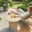 Table basse Kerora ronde colonne à lattes bois naturel
